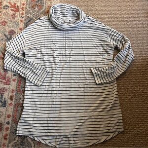 Women’s Liz Claiborne medium striped shirt top